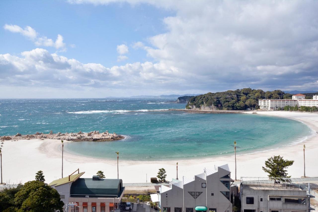 Hotel Sanrakuso Shirahama Dış mekan fotoğraf