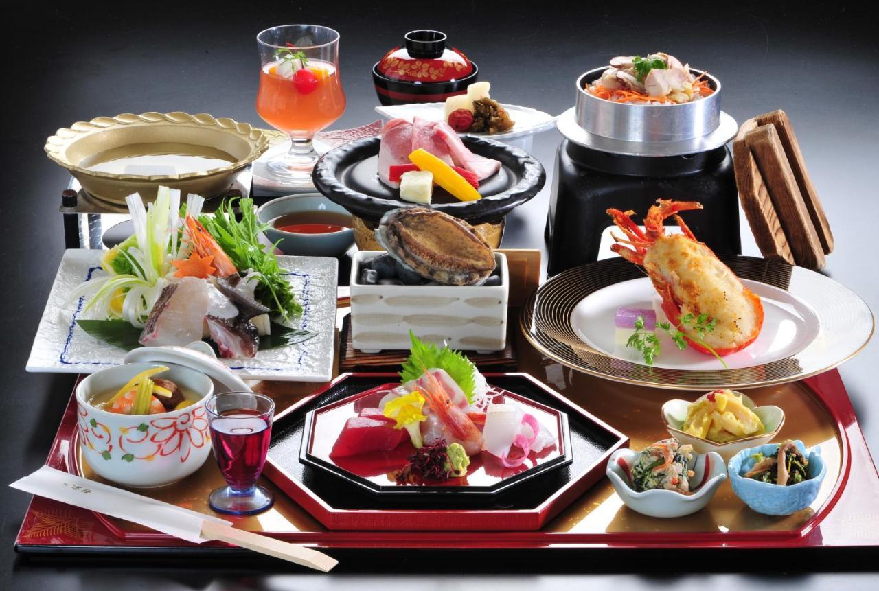 Hotel Sanrakuso Shirahama Dış mekan fotoğraf