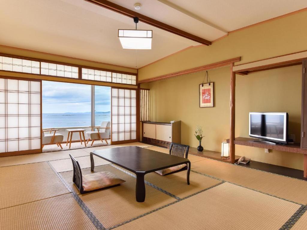 Hotel Sanrakuso Shirahama Dış mekan fotoğraf